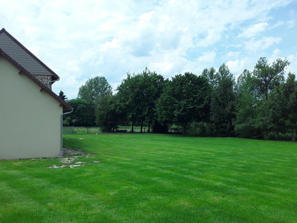 Gite De Landemeure, 10 Couchages, Acces Pmr Saint-Germain-du-Crioult Exterior photo